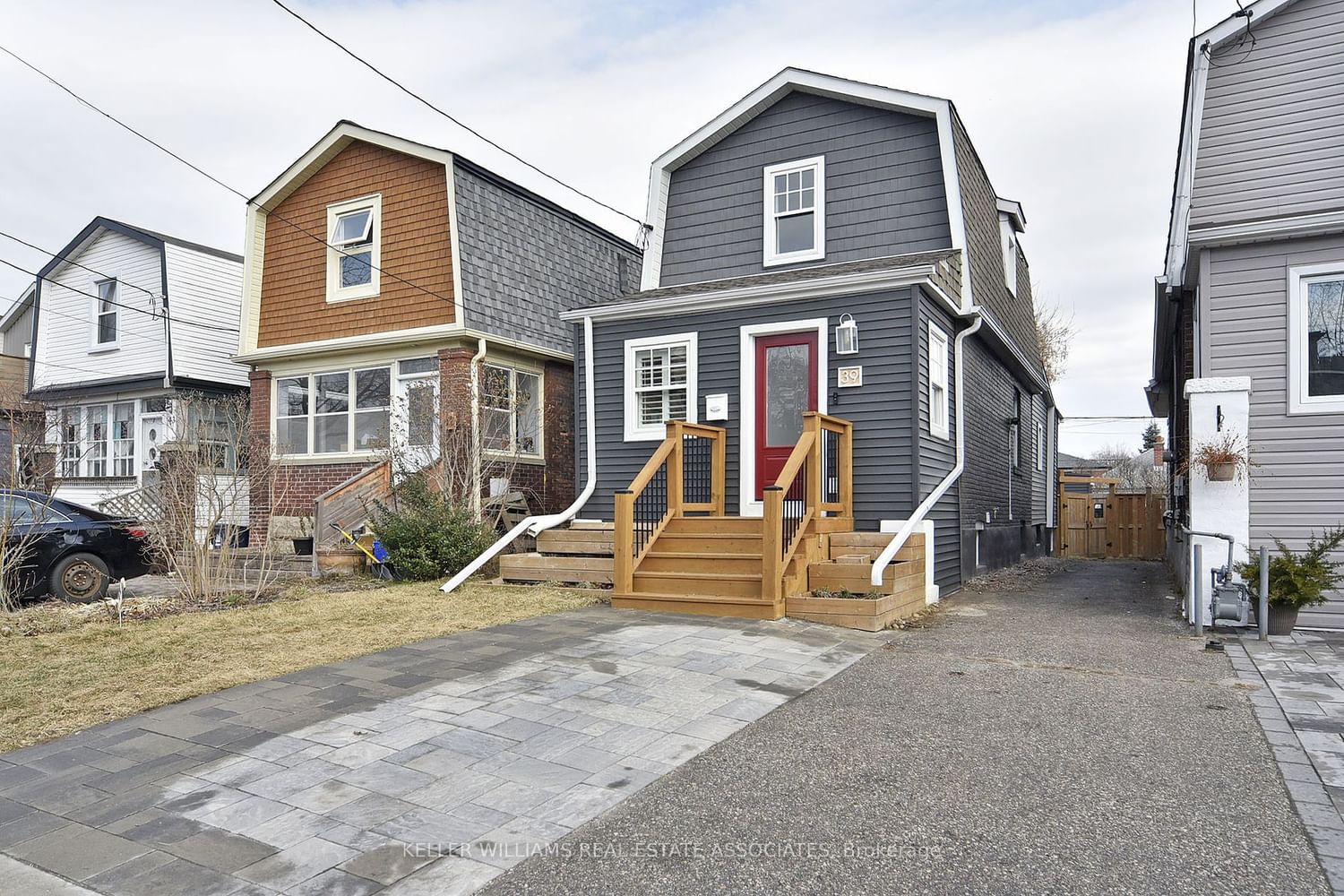 Listing Image 0