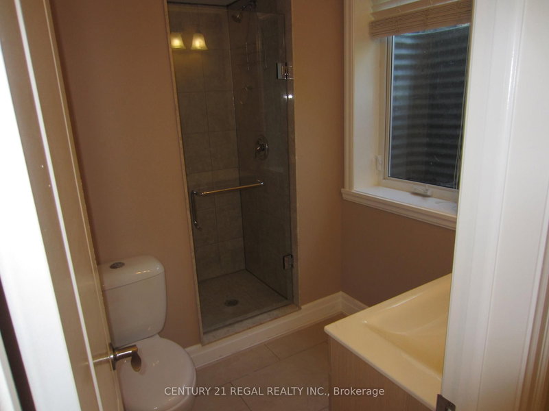 bsmt - 1361 Lochlin Tr, Mississauga, L5G 3V4 | Image 3