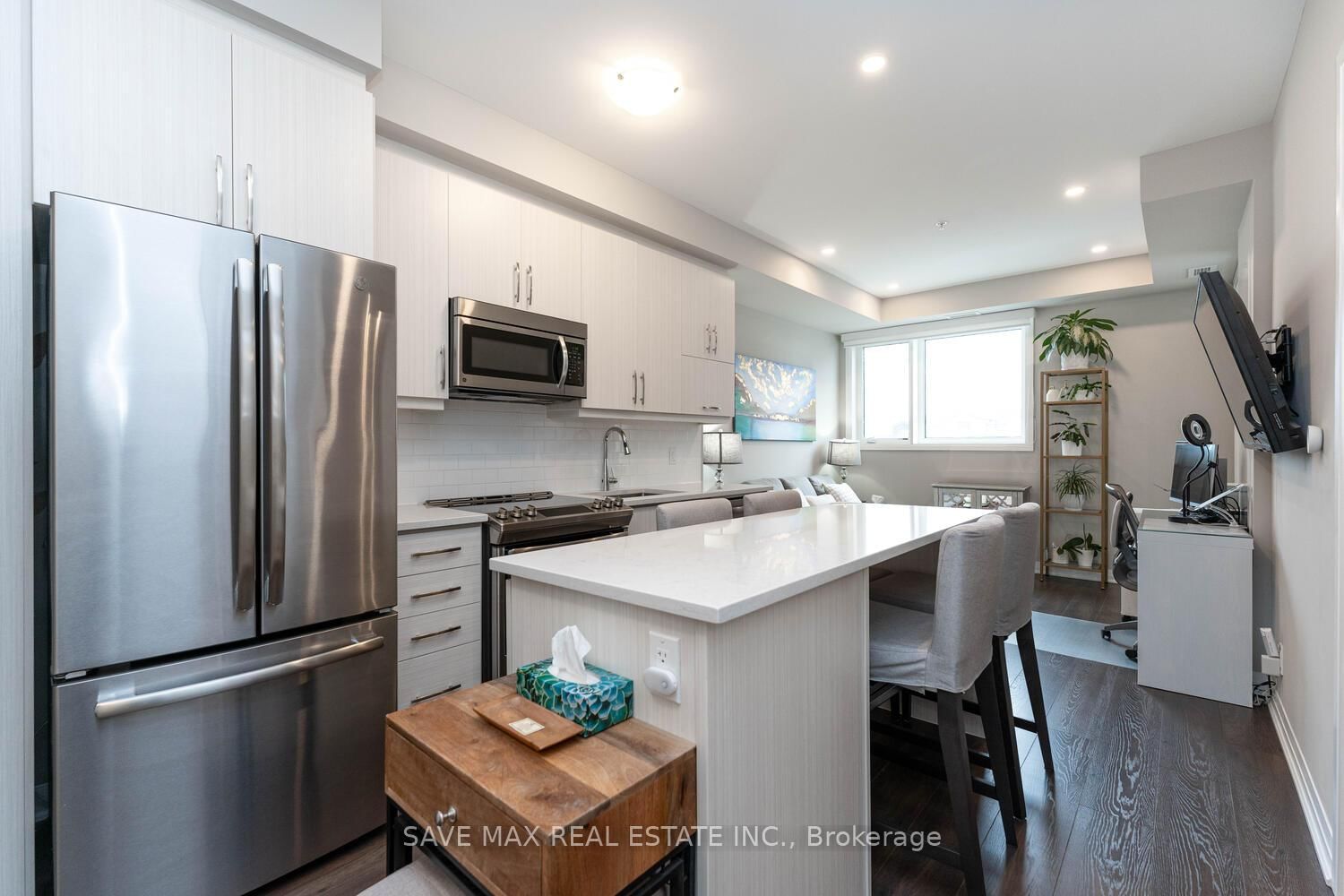 Listing Image 7