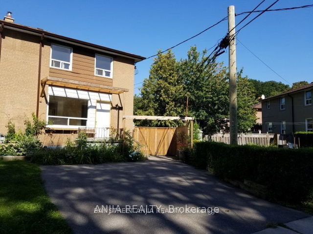 5 Sun Valley Drive