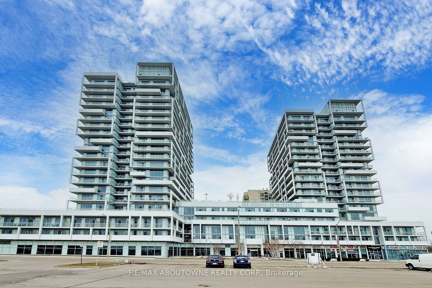 Condo leased at 1007-55 Speers Road, Oakville, Old Oakville, L6K 3R6 - MLS: W8124988