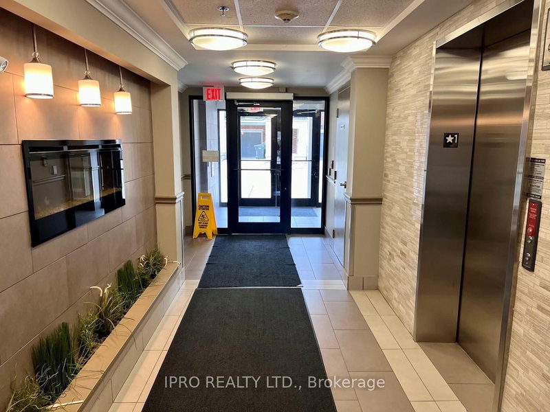 101 - 60 Baycliffe Cres, Brampton, L1P 1W7 | Image 3