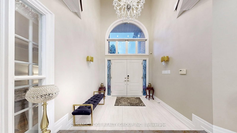 5351 Forest Ridge Dr E, Mississauga, L5M 5B4 | Image 2