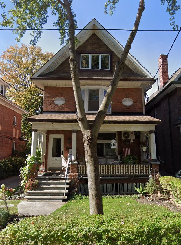 home for lease on Bsmt-143 Springhurst Avenue
