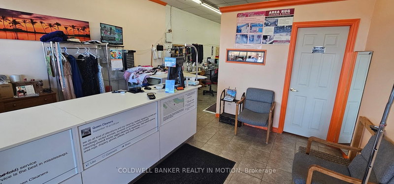 6 - 128 Queen St S, Mississauga, L5M 1K8 | Image 3