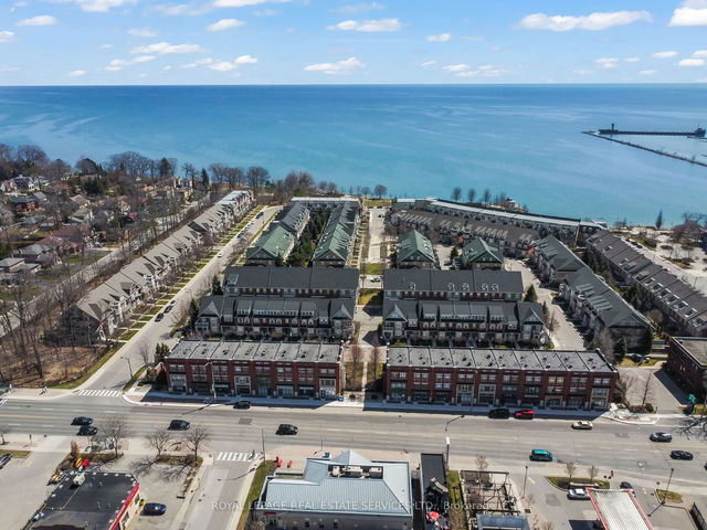 28 - 19 Compass Way