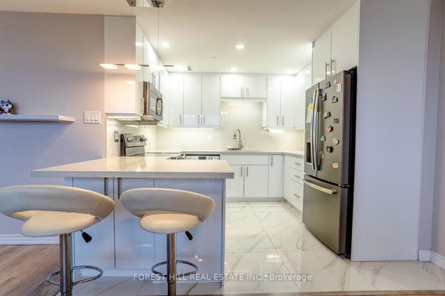 905 - 80 Grandravine Drive