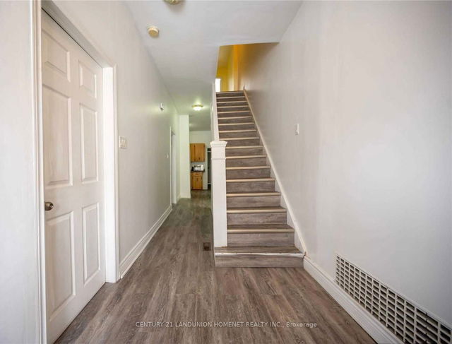 Main - 81 Hallam Street