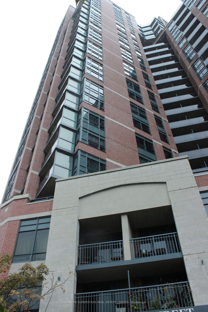 home for lease on 1716-60 Heintzman Street