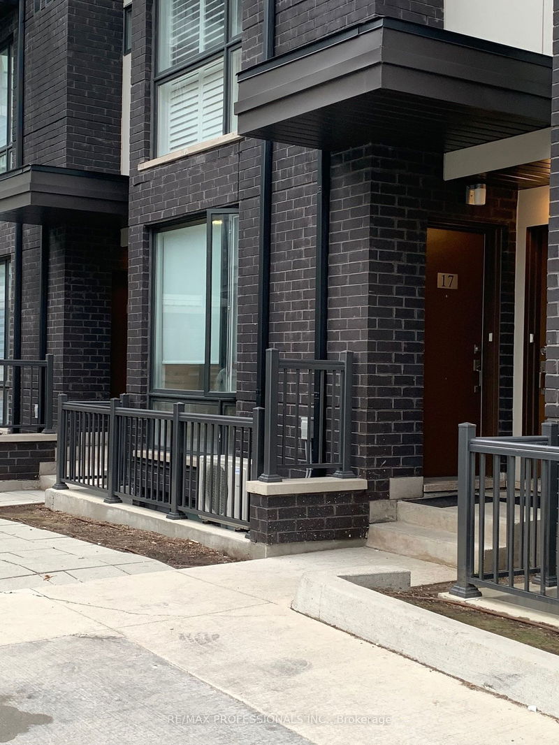 home for lease on 17-24 Fieldway Road