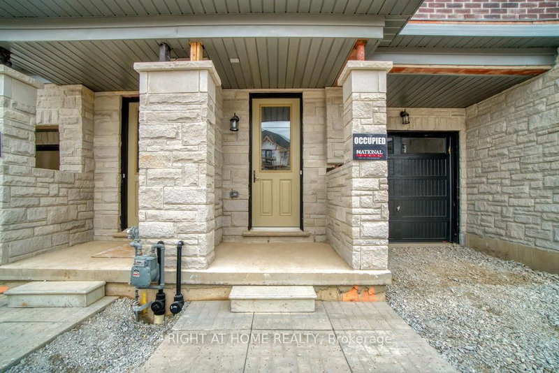 1428 Almonte Dr, Burlington, L7P 0V8 | Image 2