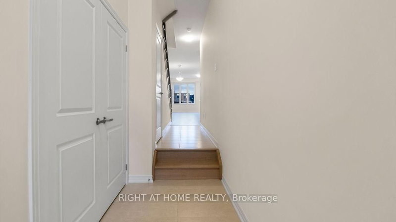 1428 Almonte Dr, Burlington, L7P 0V8 | Image 3