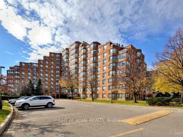 home for lease on #907-6 Humberline Drive