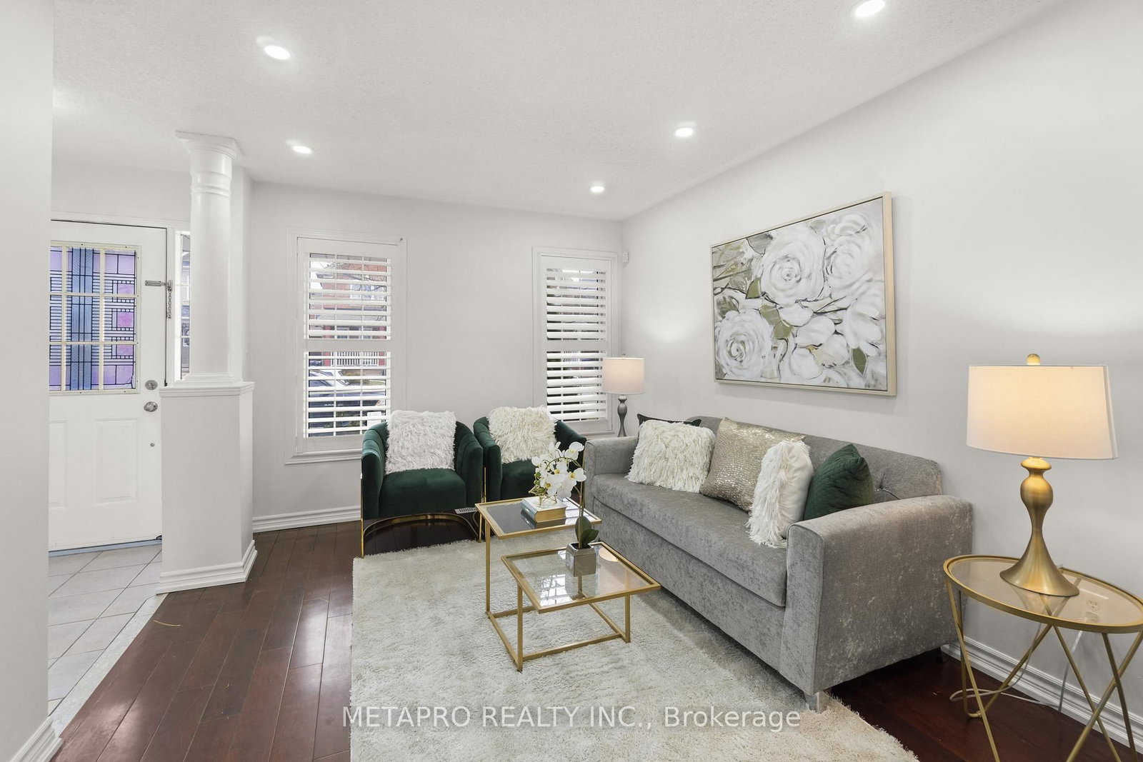 Listing Image 5