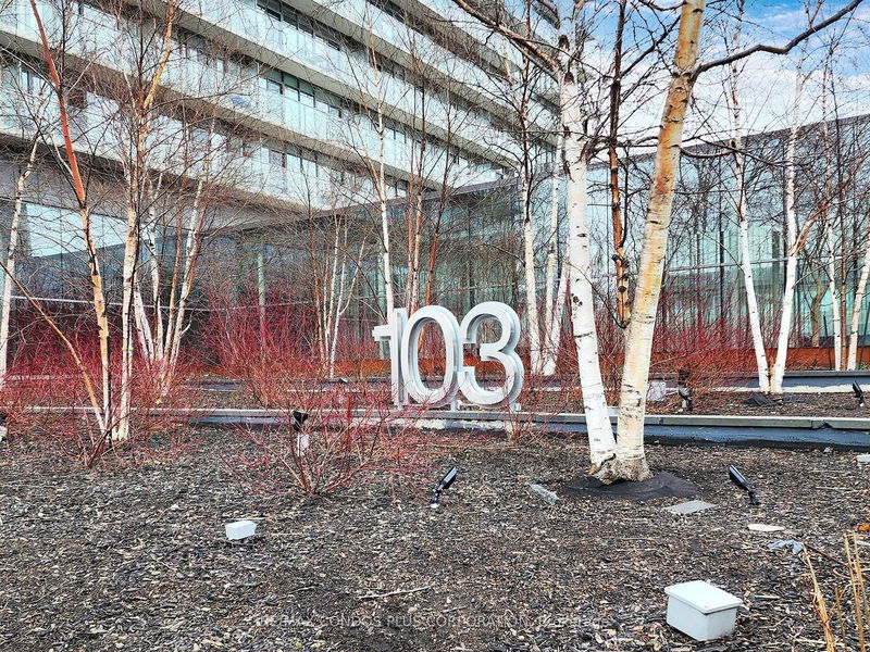 home for lease on 407-103 The Queens Way