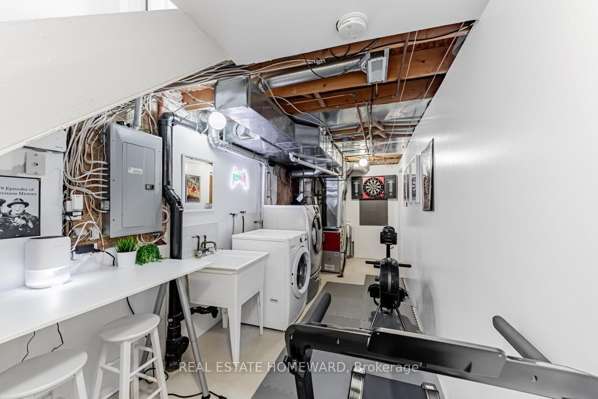 Listing Image 23