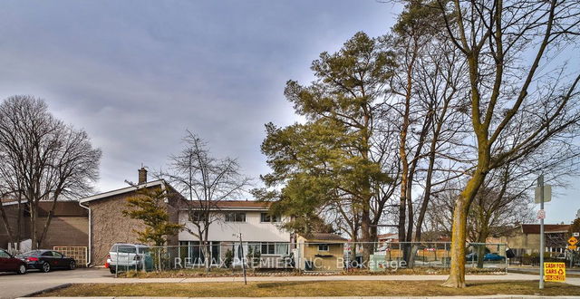 2 - 20 Brookwell Drive