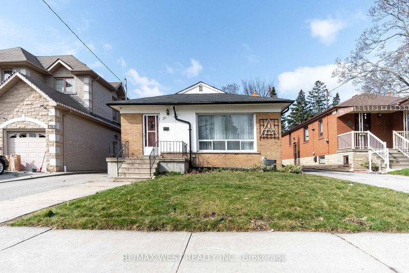 30 Northampton Dr, Toronto, M9B 4S6 | Image 2