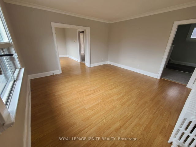 377 Broadway Avenue