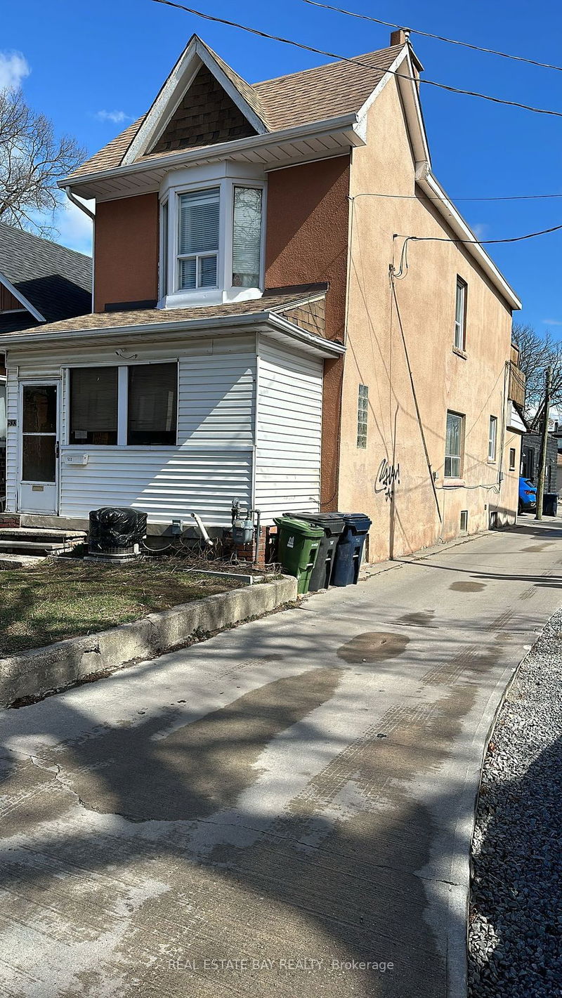 home for lease on 533 Beresford Avenue
