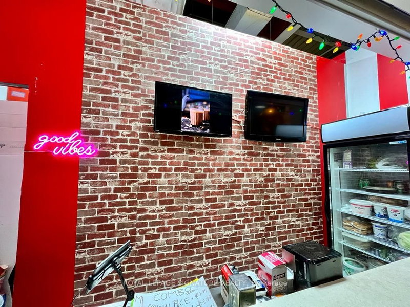 2A16 - 7215 Goreway Dr, Mississauga, L4T 0B4 | Image 3