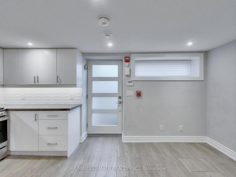 3 - 115 Wallace Ave, Toronto, M6H 1T8 | Image 3