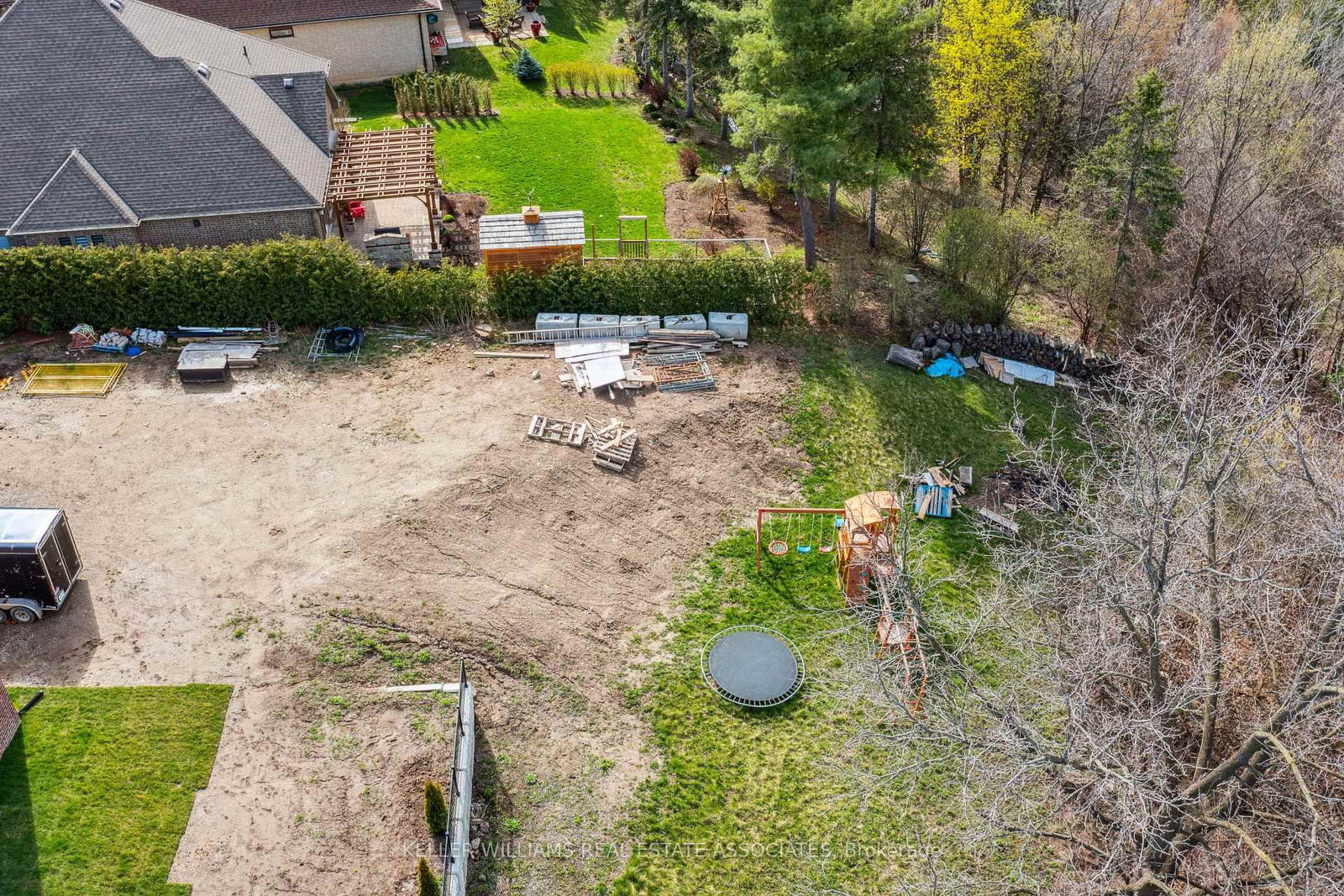 Listing Image 7