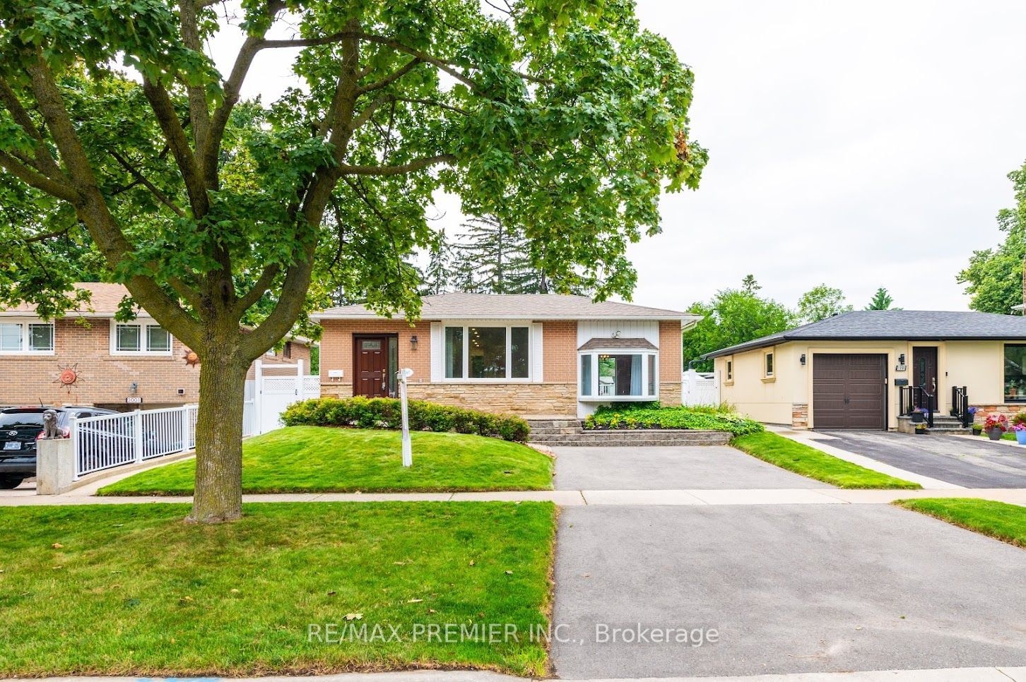 Detached House leased at 1997 Truscott Drive, Mississauga, Clarkson, L5J 2A4 - MLS: W8179476