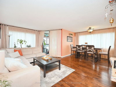 Condo sold at 1602-50 Elm Drive, Mississauga, Mississauga Valleys, L5A 3X2 - MLS: W8179508