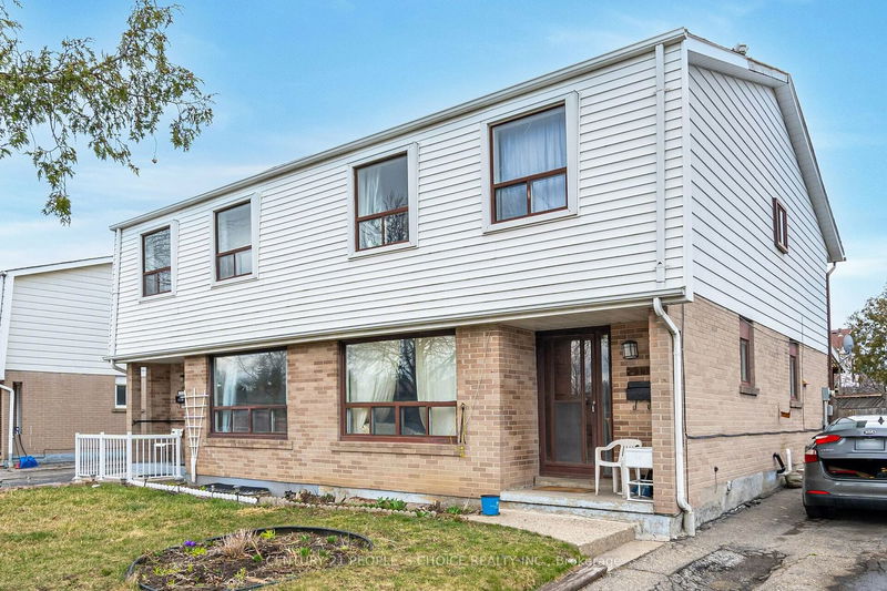 home for sale on 3114 Redbank Crescent