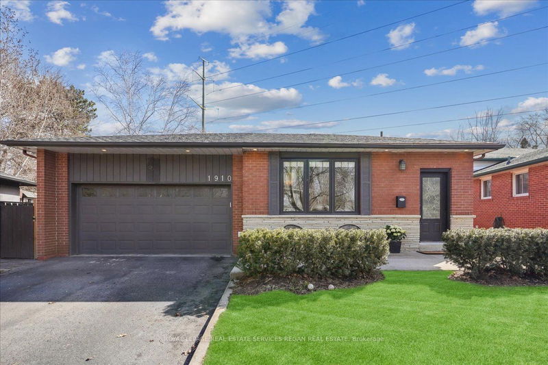 home for sale on 1910 Barsuda Drive