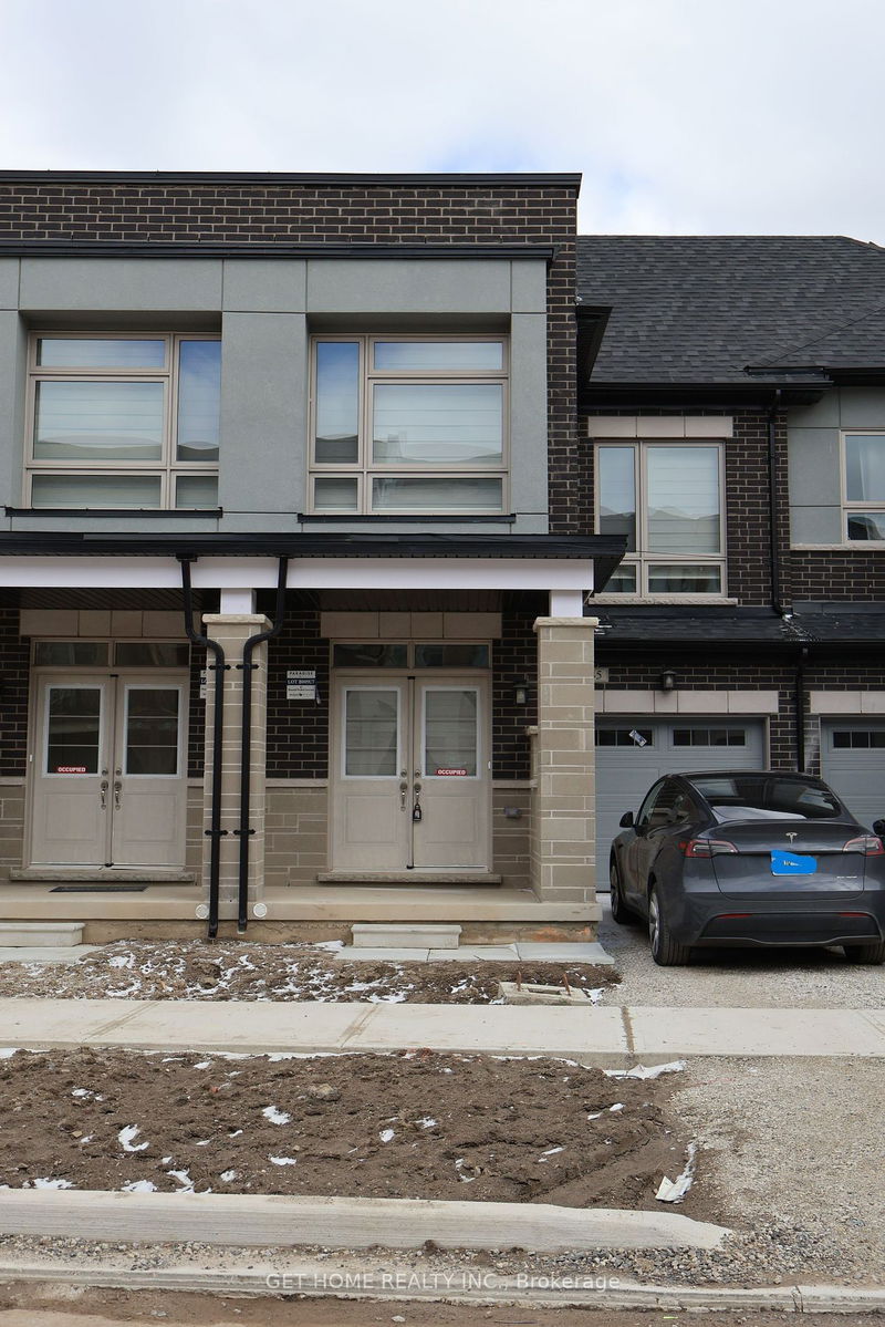 home for lease on 45 Donald Ficht Crescent