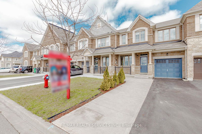 home for sale on 47 Ledger Point Crescent