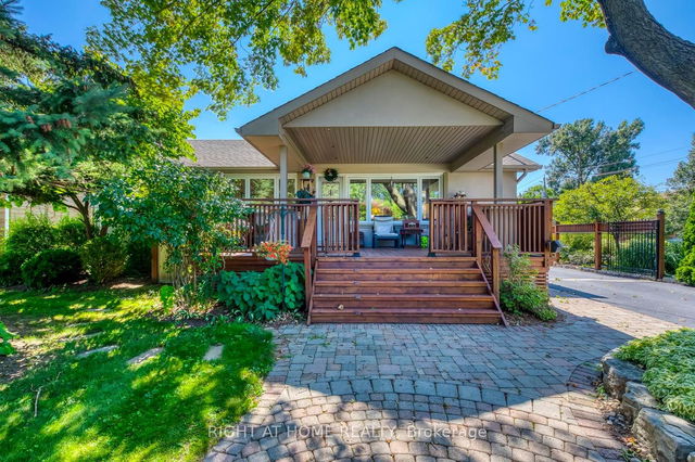 248 Tecumseh Crescent
