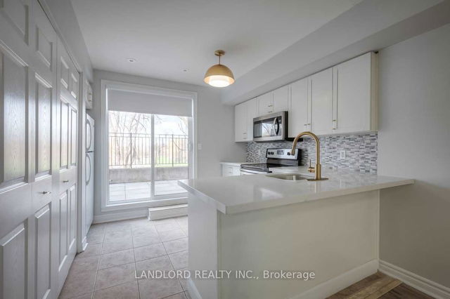 118 - 870 Jane Street