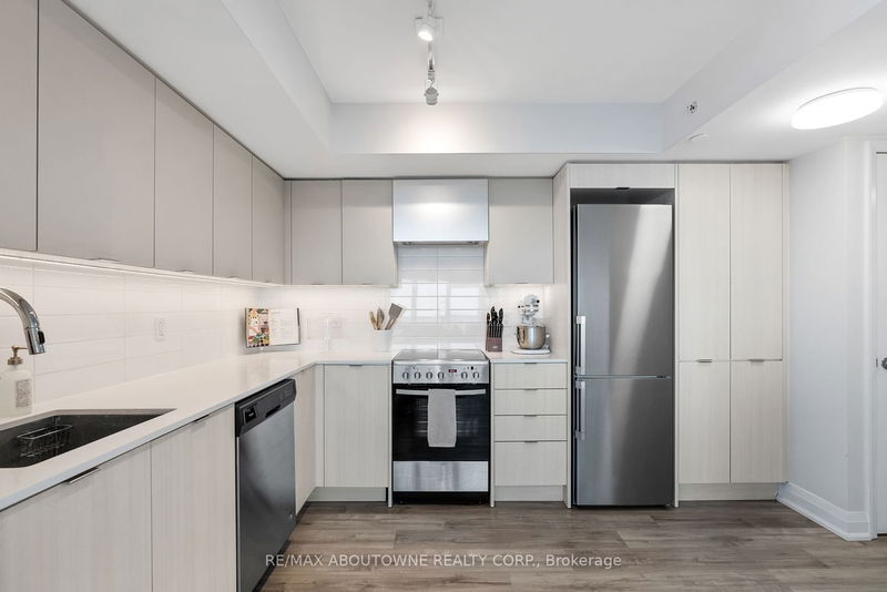 home for sale on 1609-30 Gibbs Road