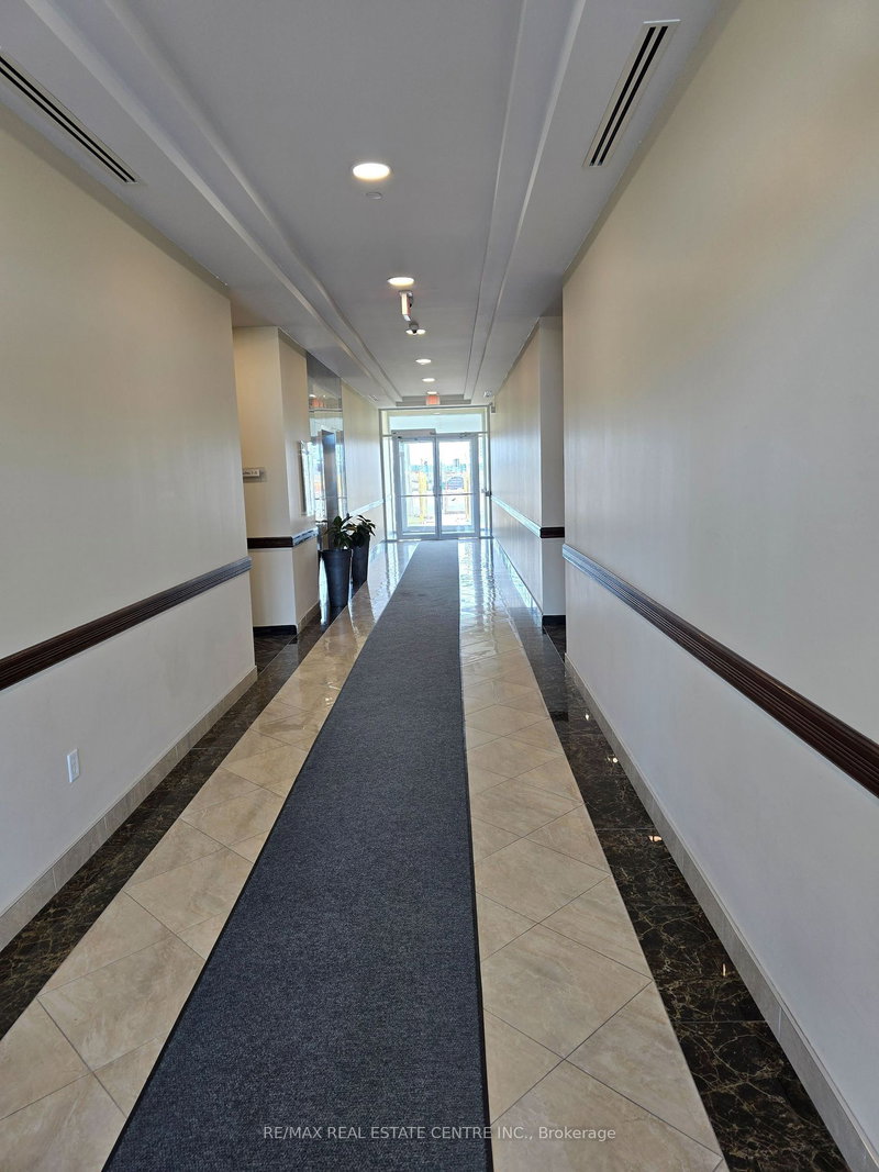 5A - 30 Topflight Dr, Mississauga, L5S 0A8 | Image 2