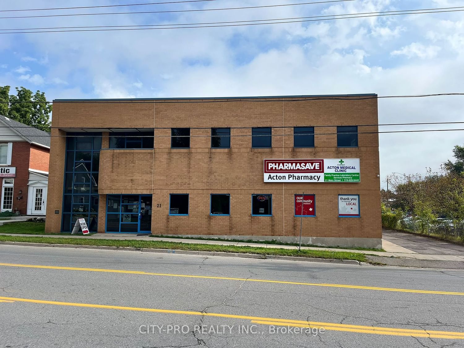 Building in 21 Main Street