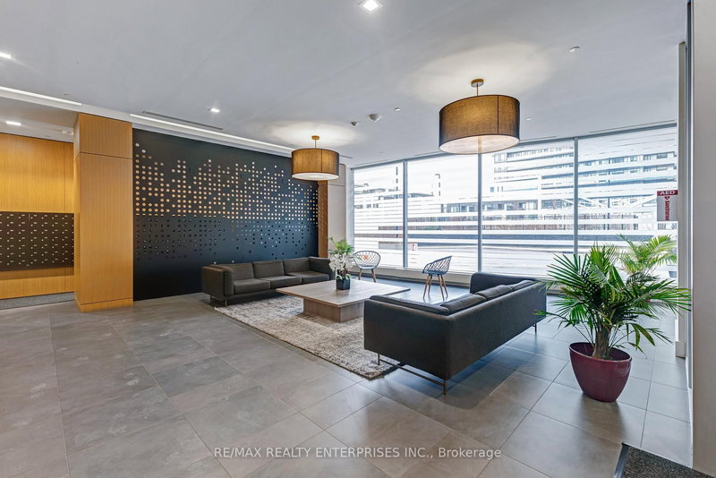 1316 - 2520 Eglinton Ave W, Mississauga, L5M 0Y4 | Image 3