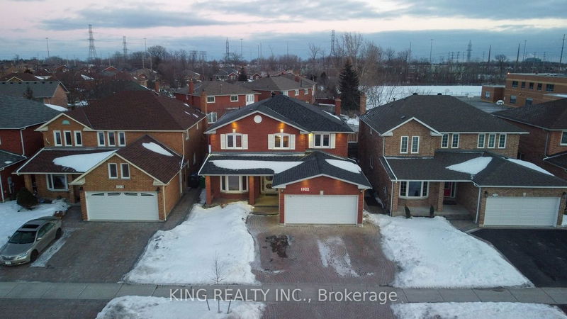 home for lease on 1022 White Clover Way