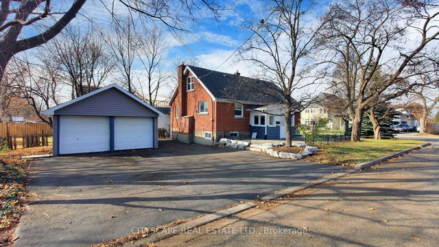 39 Woodward Avenue