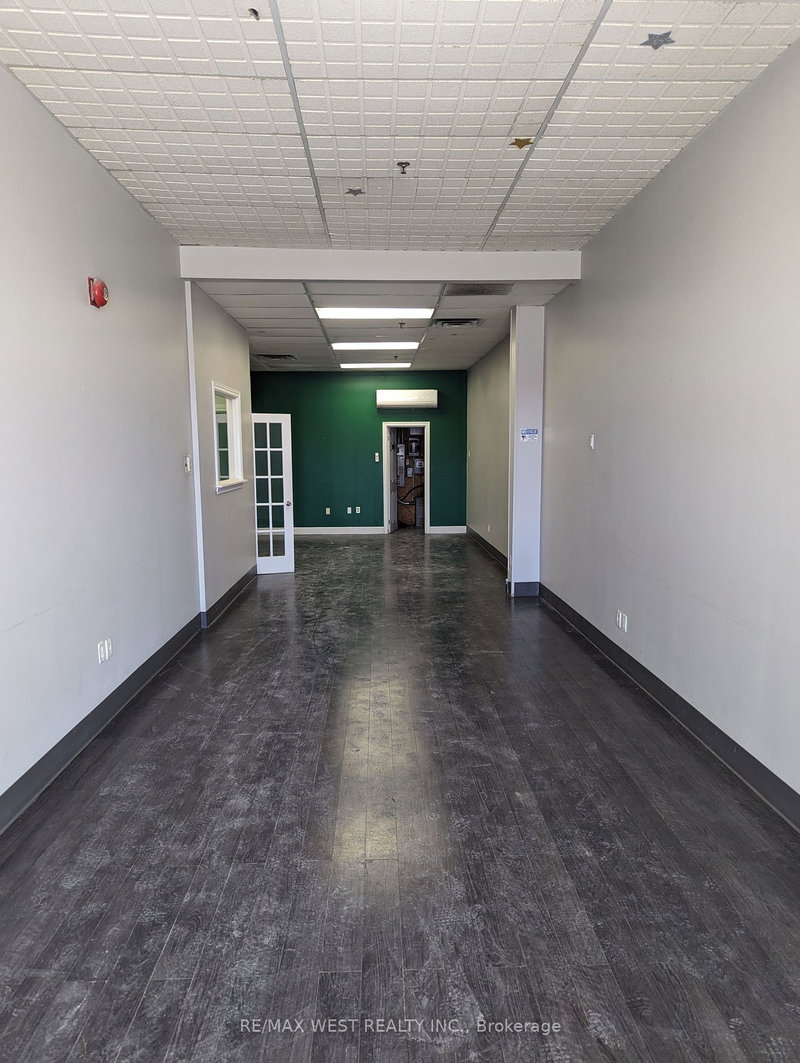 2B - 17 Queen St N, Mississauga, L5N 6A1 | Image 2