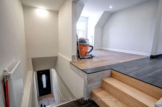 (Upper) - 205 Locksley Avenue