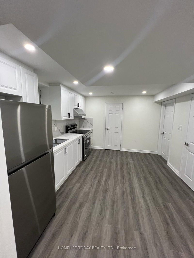 Bsmt - 143 Yates Dr, Milton, L9E 1S7 | Image 2