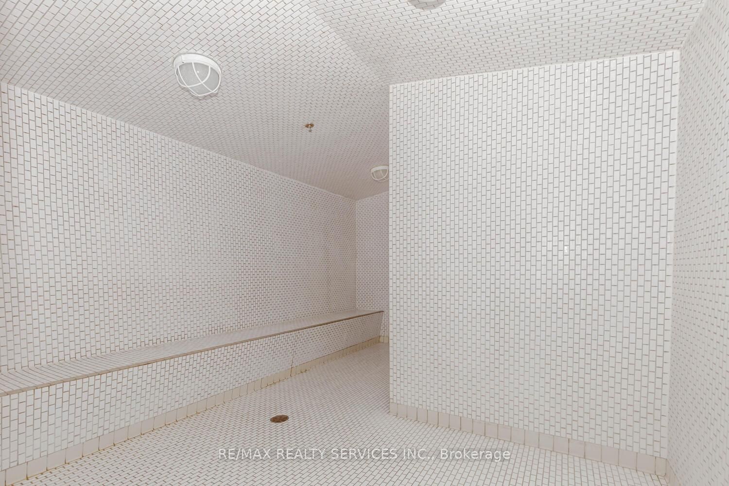 Listing Image 40