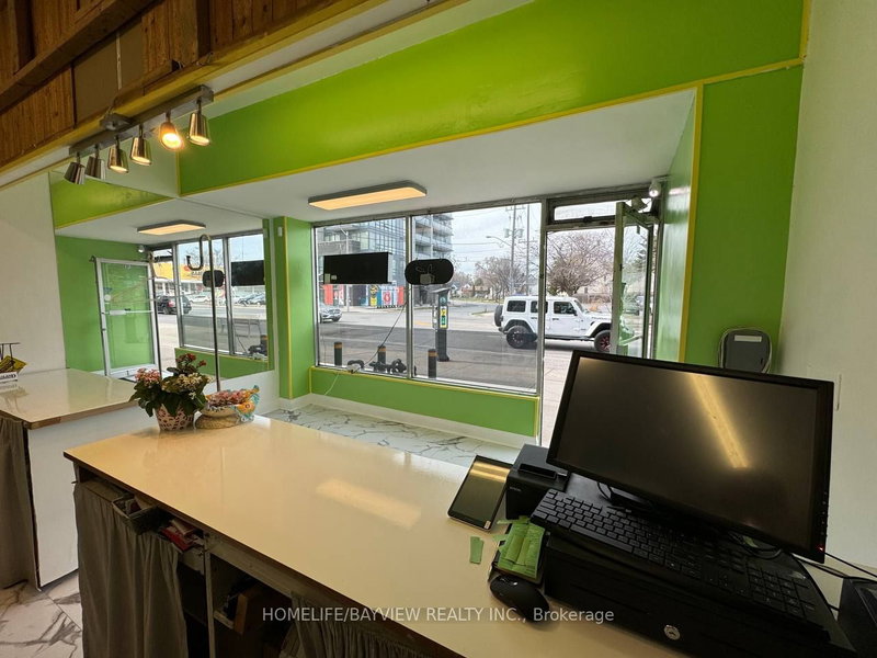 763 The Queensway Ave S, Toronto, M8Z 1N1 | Image 3