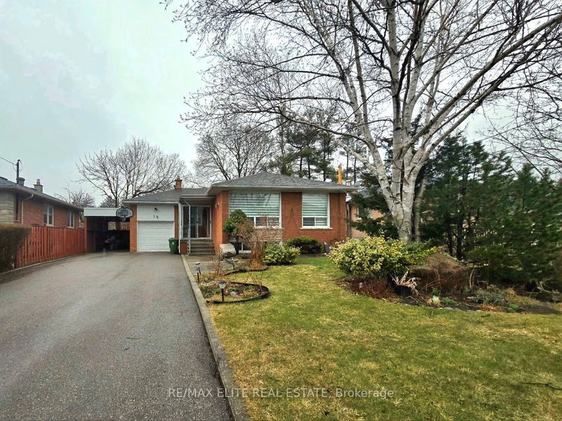 home for lease on 19 Belleglade Court