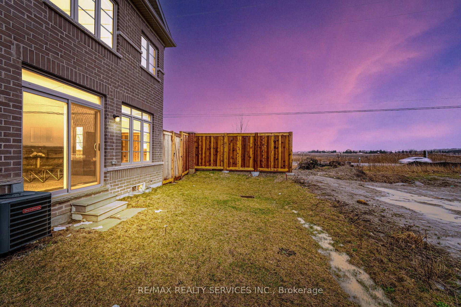 Listing Image 40