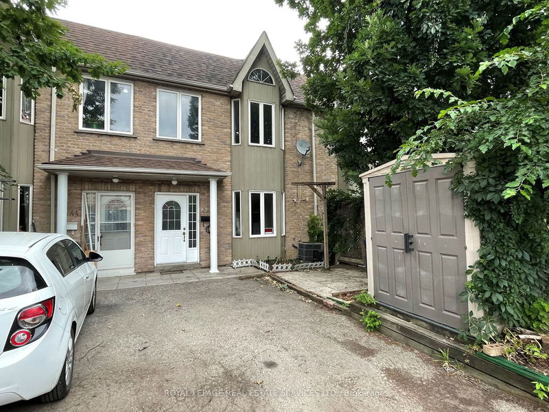 home for lease on 42 Jackson Place
