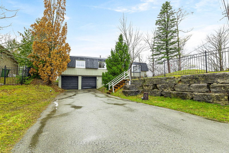 home for sale on 68 Old King Road